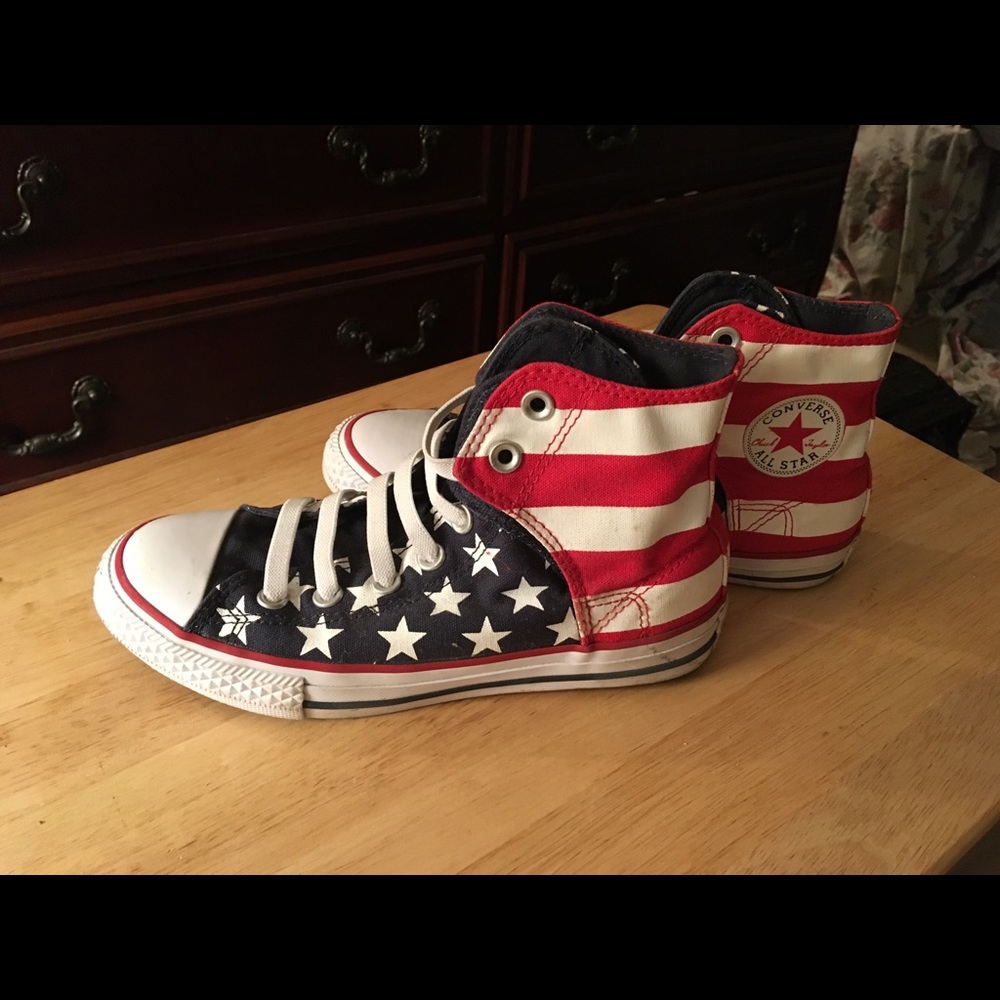CONVERSE BOYS SIZE 3